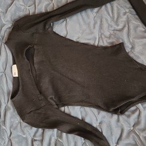 Keyhole body suit